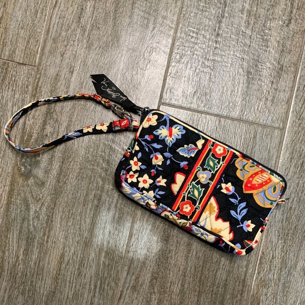 Vera Bradley Versailles wristlet